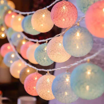 20 LED Cotton Ball Garland String Lights